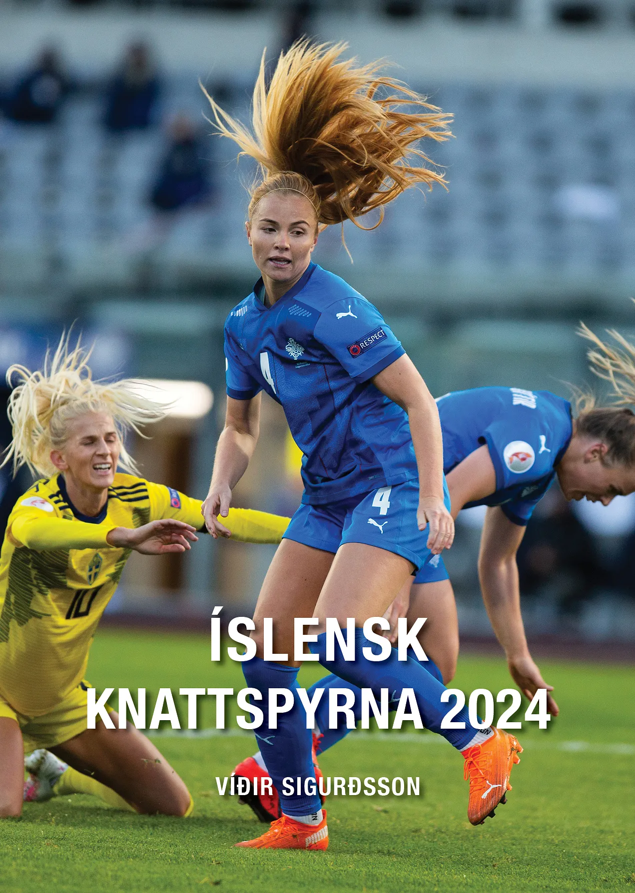 Bókakápa: Íslensk knattspyrna 2024